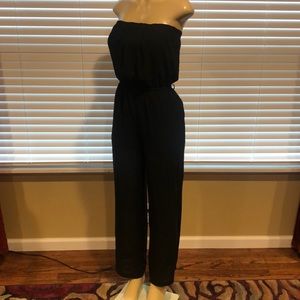 Woman’s jumpsuit black